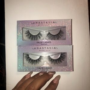 Set of 2 Anastasia Beverly Hills Norvina False Lashes